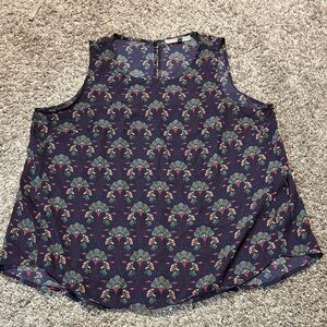 Daniel Rainn Albado Crew Neck Blouse. Key hole back.
